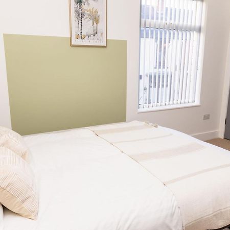Вилла Muriel Retreat - Central Location - Free Parking, Fast Wifi, Smarttv With Netflix By Yoko Property Редкар Экстерьер фото
